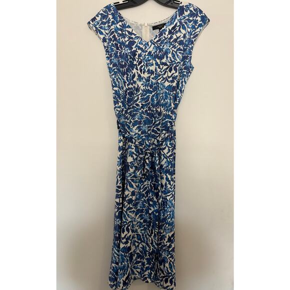 MaxMara Dresses & Skirts - Max Mara Weekend Floral Midi Dress Womens Size Large V-Neck